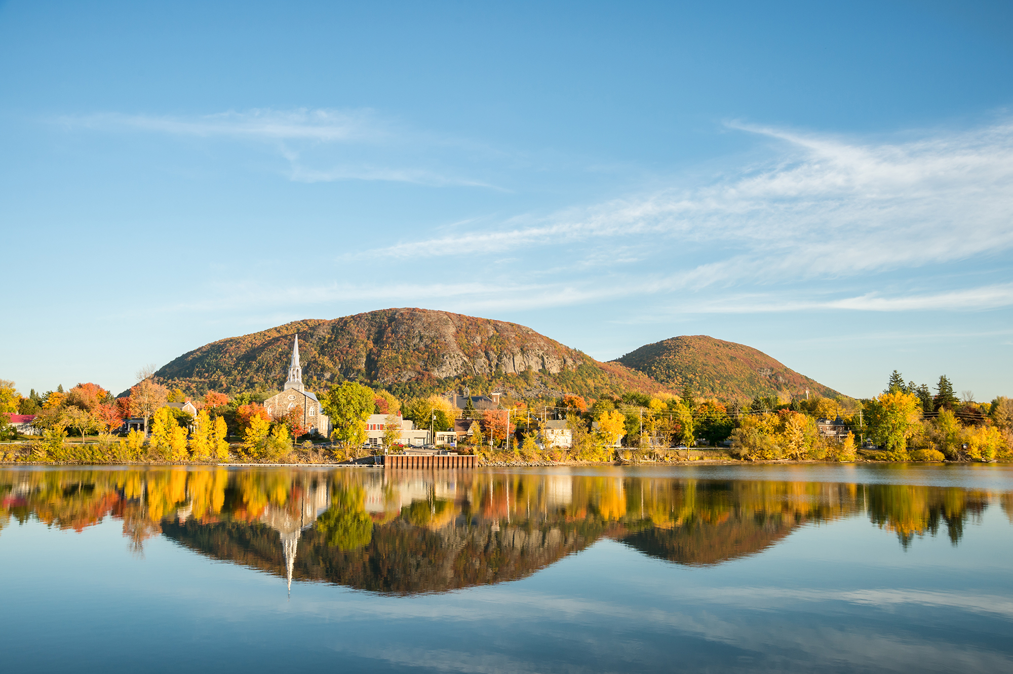mont-saint-hilaire en automne
